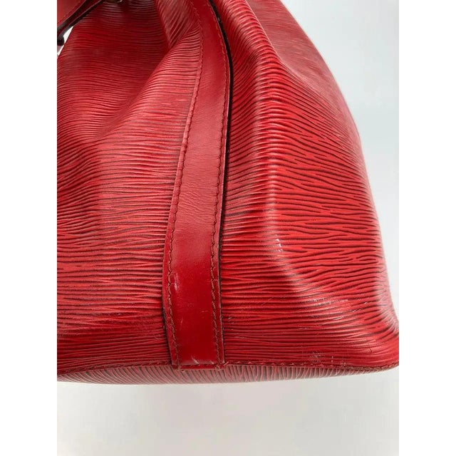 Louis Vuitton Castillian Red Epi Noe Drawstring Bucket Bag For Sale - Image 10 of 11