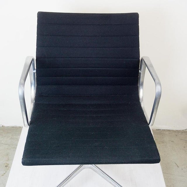 Black EA108 Alugroup Office Armchair attributed to Ray and Charles Eames for Vitra, 2000s For Sale - Image 3 of 14