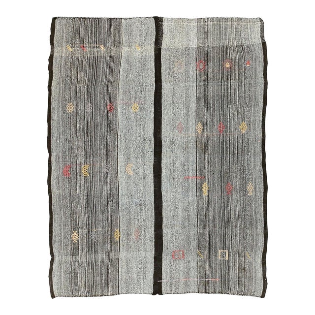 Mid-20th Century Handmade Turkish Flatweave Kilim Accent Rug For Sale