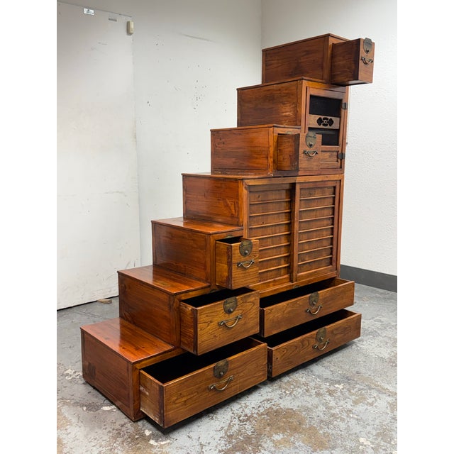 Japanese Kaidan-Dansu Step Chest, Vintage For Sale - Image 4 of 12