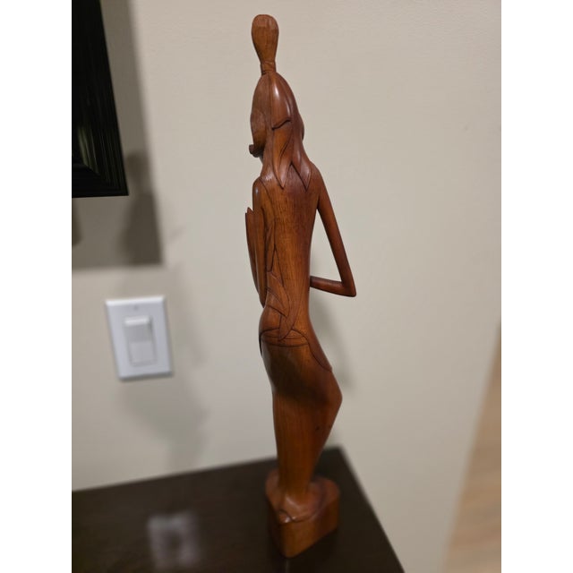 1950s Vintage 21" Balinese Modernist "Lone Warrior" Wood Sculpture – Klungkung School For Sale - Image 5 of 12
