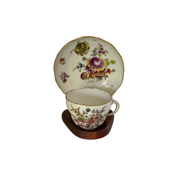 Meissen Porcelain Antique Meissen Deutsche Blumen Porcelain Tea Cup & Saucer Made in Germany 1860-1924 For Sale - Image 4 of 5