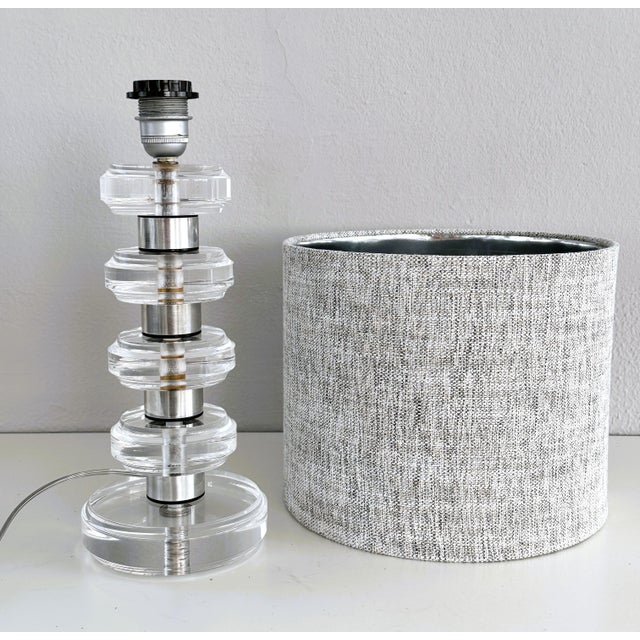 Vintage Italian Table Lamp in Acrylic, 1970s For Sale - Image 9 of 12