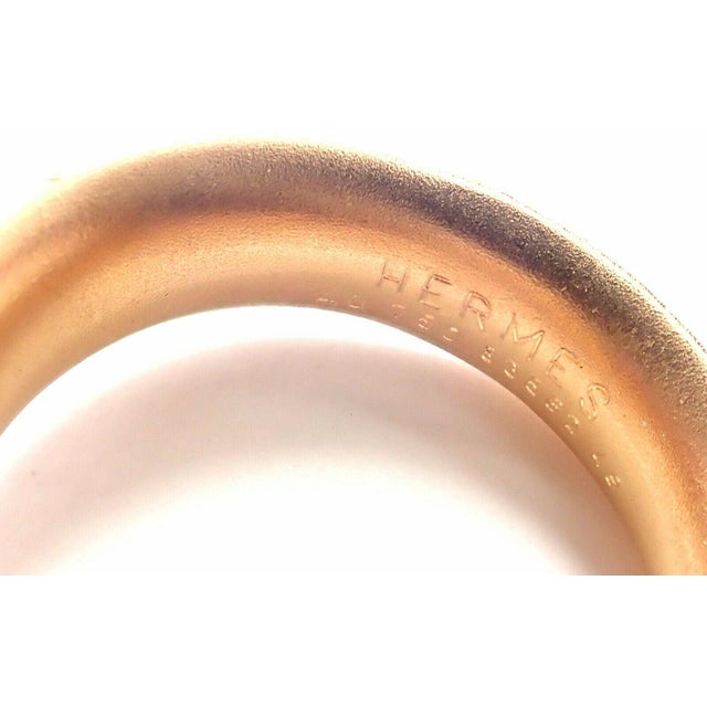 Hermes Olive 18k Rose Gold Wood Band Ring For Sale - Image 4 of 10