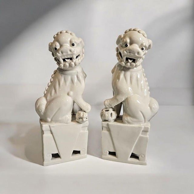 White 1960's White Ceramic Wai Ming Foo Dogs For Sale - Image 8 of 8