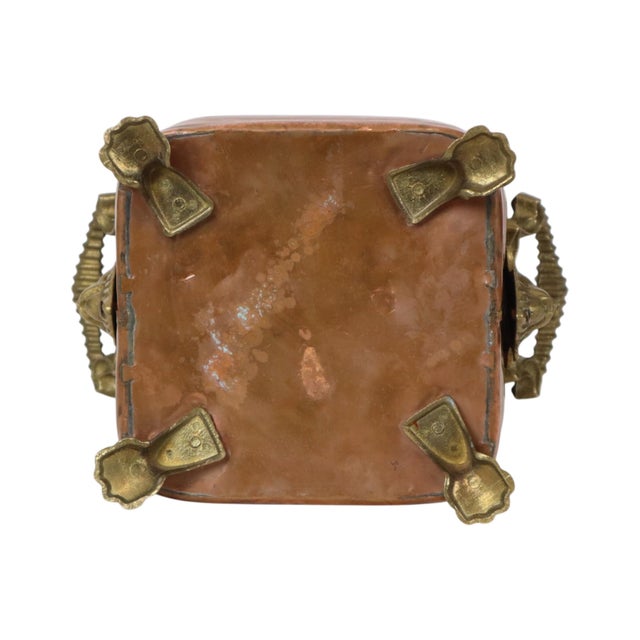 Antique 19th Century Copper Planter with Claw Feet and Lion Heads, 1890s For Sale - Image 10 of 15