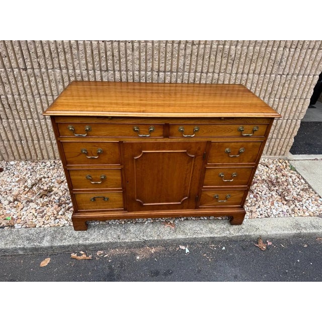 L. & J.G. Stickley, Inc. Vintage Leopold Stickley Furniture Georgian Solid Cherry Double Dresser Cabinet or Sideboard For Sale - Image 4 of 12