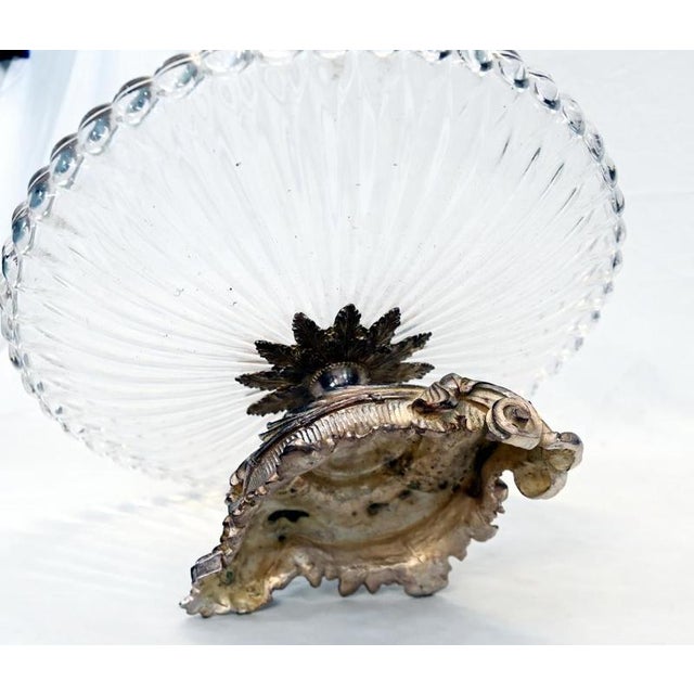 Elegant French Belle poque centrepiece or tazza dating from circa 1900 Features a large circular glass dish with radiating...