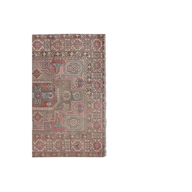 Caucasian Rug With Mid-Century Modern Style 4'6'' X 8'1'' 54'' x 97'' / 137 x 246 Cm Hand woven with high quality pure...