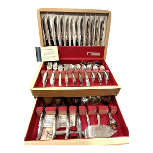 Mid 20th Century 1847 Rogers Bros Flair Silverplate Flatware Service for 16 With Chest - 121 Pcs