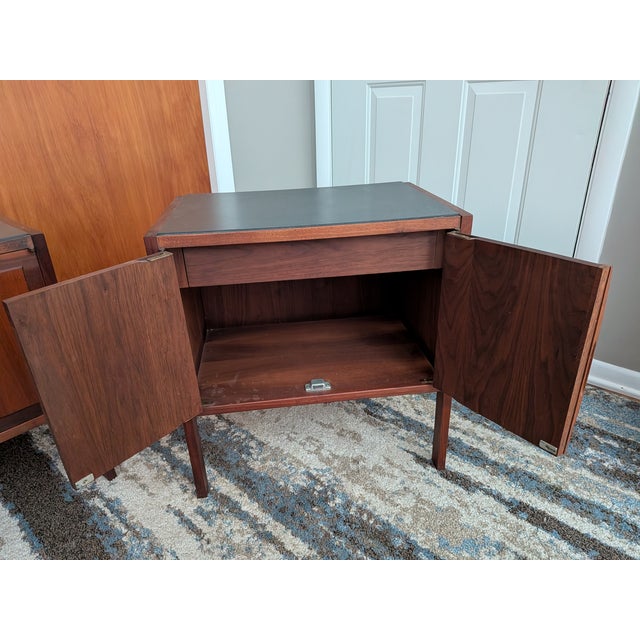 Wood 1960s Attributed to Jack Cartwright Mid-Century End Tables For Sale - Image 7 of 10