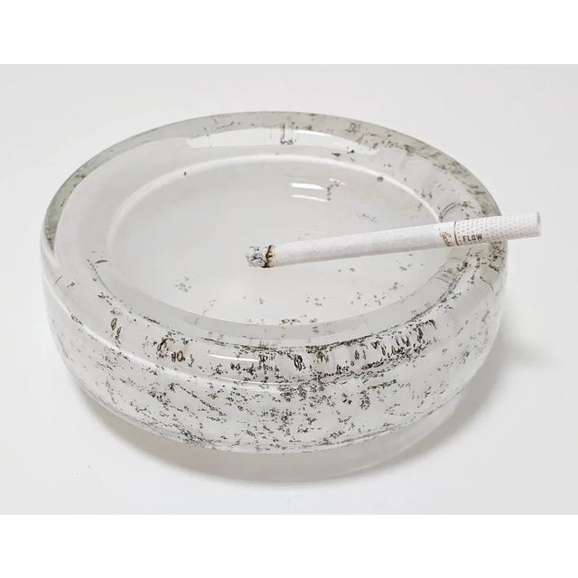 Mid-Century Modern Murano Glass Ashtray in White Bubble Glass, Italy, 1970s For Sale - Image 4 of 8