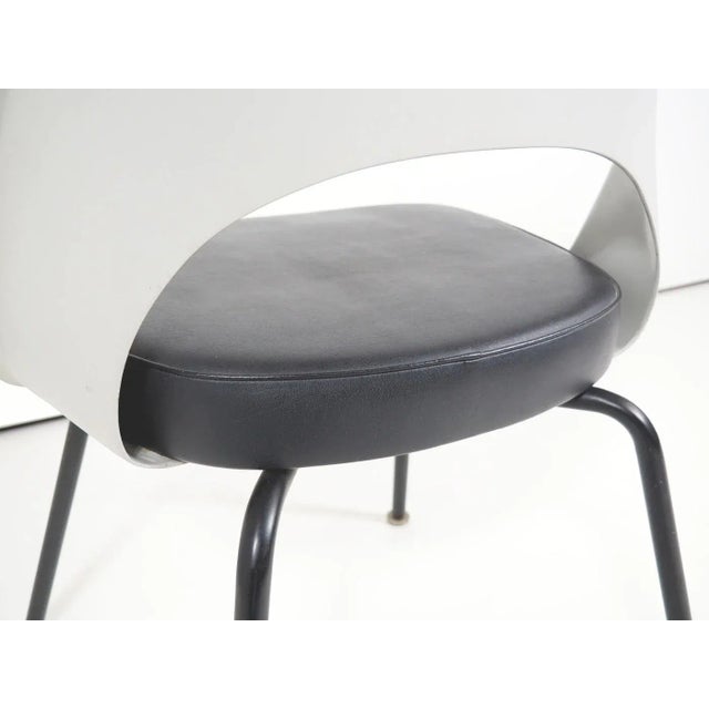 Vintage No. 72 Desk Chair by Eero Saarinen for Knoll Inc. / Knoll International For Sale - Image 6 of 11