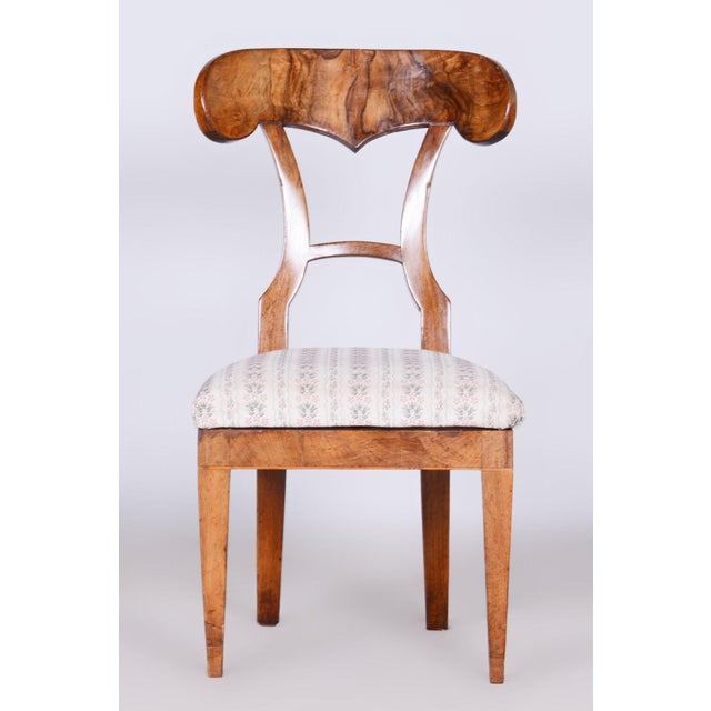 Biedermeier Chair in Beech, Spruce and Walnut, Vienna, Austria, 1820s For Sale - Image 4 of 10