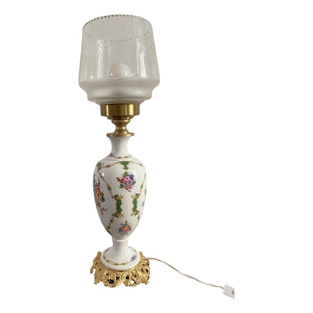 English Porcelain and Brass Lamp, 1950s For Sale