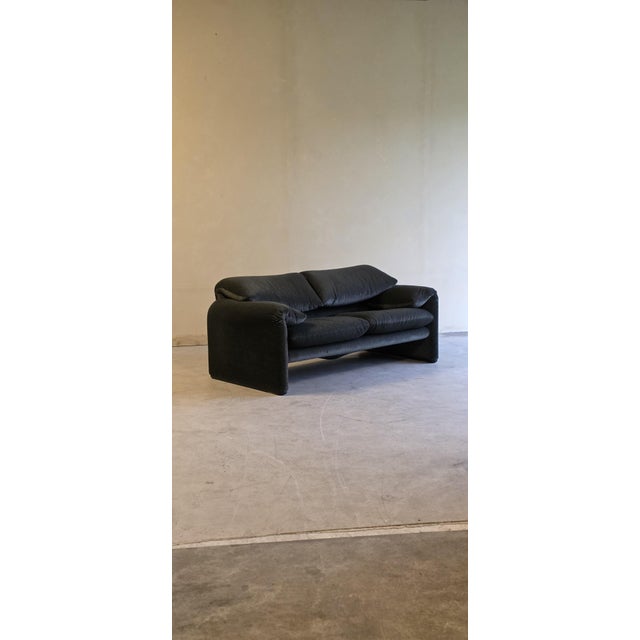 Maralunga 2-Seater Sofa in Black and Grey Velvet Fabric from Cassina, 1980s For Sale - Image 14 of 14