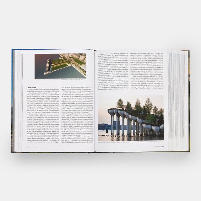 New York 2020: Architecture and Urbanism at the Beginning of a New Century For Sale In New York - Image 6 of 8