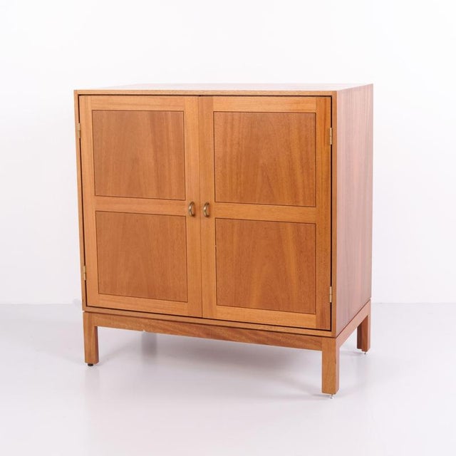 Cabinet module designed by christian hvidt and manufactured by søborg møbelfabrik. The module is crafted in solid box-...