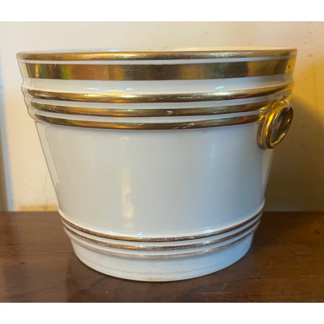 Antique 19th Century Vienna Porcelain Gold & White Cachepot Flower Pot Planter Jardiniere For Sale In New York - Image 6 of 14