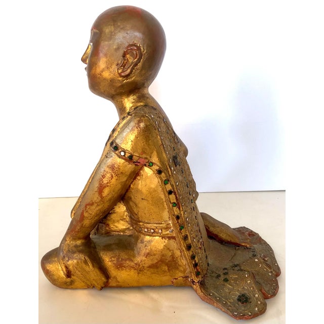 Early 20th Century Thai Giltwood Hand Carved Pair of Mandalay Praying and Listening Monks For Sale - Image 5 of 12