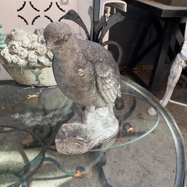 These Concrete quails are perfect for decorating your garden! Made in America in the 20th century, they are a beautiful...