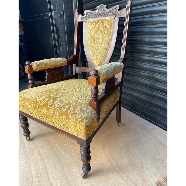 Handpicked by LoftPottShrigley Vintage from the 19th century Materials: Mahogany This striking Victorian oak armchair...
