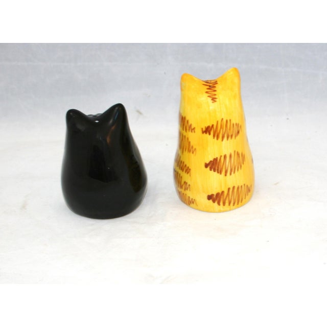 Contemporary Vintage Candace Reiter Designs Catzilla Ceramic Hand Painted Salt & Pepper Shakers For Sale - Image 3 of 9