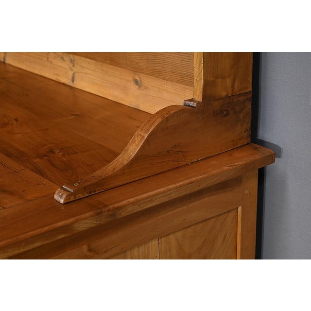 Mid 19th Century Louis XV Buffet Dresser in Blond Cherry For Sale - Image 10 of 18