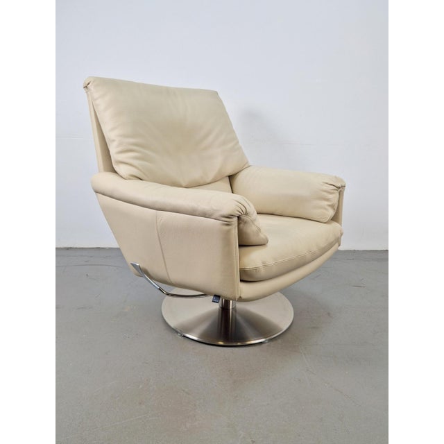 Cece Swivel Chair in Leather from Leolux For Sale - Image 11 of 16