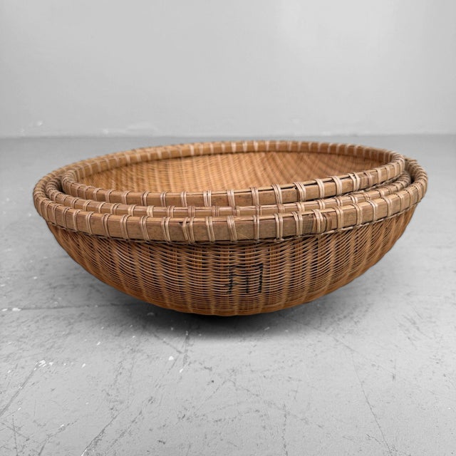 Wood Japanese Shōwa Bamboo Baskets, 1960, Set of 3 For Sale - Image 7 of 13