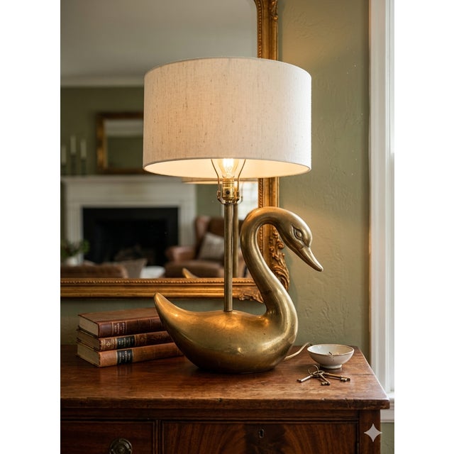 1970s Vintage Hollywood Regency Cast Brass Swan Table Lamp Mid-Century Sculpture For Sale - Image 5 of 18