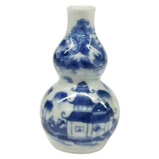Small Antique Chinese Blue & White Double-Gourd Porcelain Vase For Sale