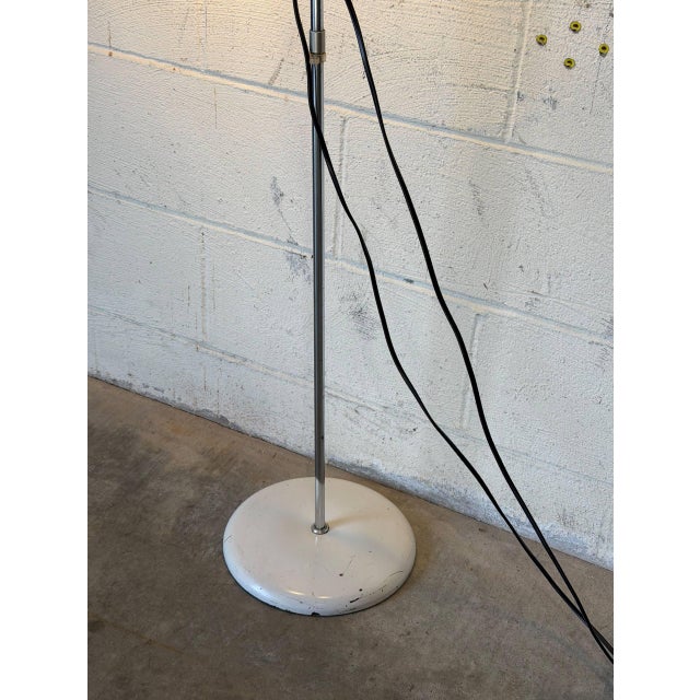 White Metal Floor Lamp With Adjustable Dual Shades Mid-Century Modern 1950s For Sale - Image 8 of 10