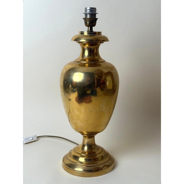 Metal Italian Hollywood Regency Brass Urn Table Lamp, 1970s For Sale - Image 7 of 14