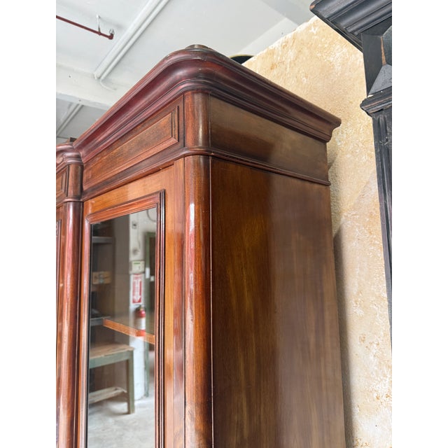 French Late 19th Century Mahogany Three-Door Glass Bookcase With Original Glass & Keys For Sale - Image 13 of 16