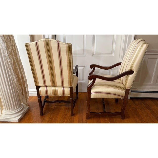 English Pair of Pearson Furniture Armchairs – Striped Upholstery & Curved Silhouette For Sale - Image 3 of 12