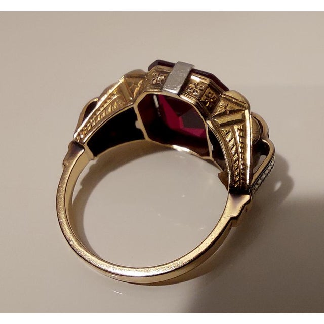 Amtique 18kt Gold Ring with Garnet and Precious Stones, 1890s For Sale - Image 6 of 18