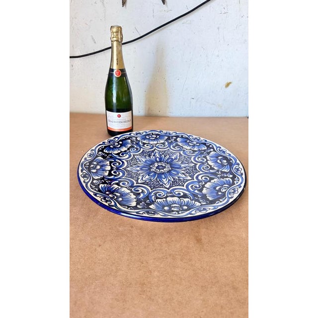 Large Italian Ceramic Serving Platter, Signed, Blue Floral & Botanical Motifs, 1970s : This impressive large ceramic...