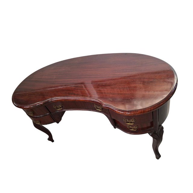 Refined set of two historic pieces with a strong personality, perfect for those seeking a study with a classic and...