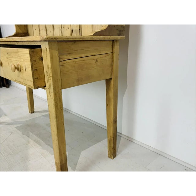 19th Century 19th Century English Country Pine Welsh Cupboard Dresser With Plate Rack For Sale - Image 5 of 12