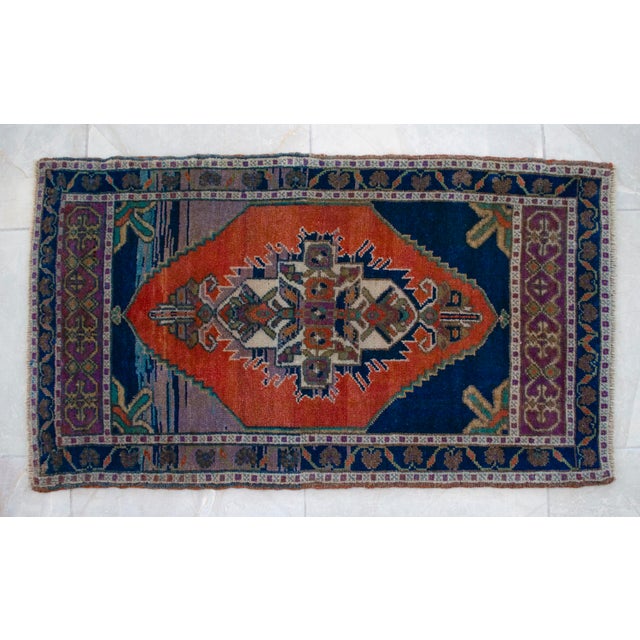 Hand Knotted 1. Class Turkish Small Rug - 1'10" X 3'3" For Sale - Image 10 of 10