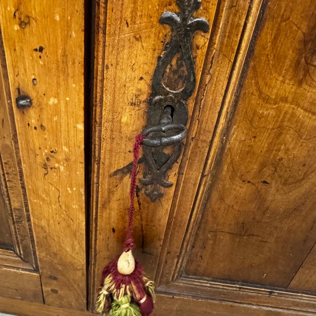 French Country-Style Buffet in Oak For Sale - Image 3 of 12