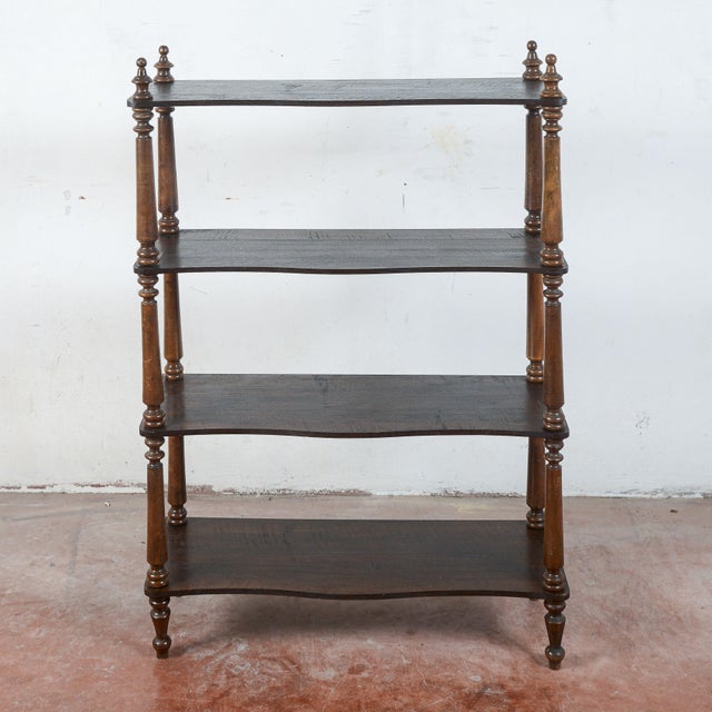 This charming open étagère is a classic antique, ideal for those seeking a simple yet elegant furnishing style. Featuring...