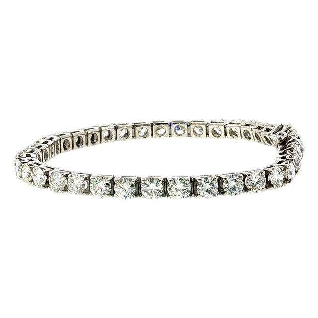 21st-Century 14k White Gold 40 Diamonds Weigh Approximately 10 Carats Bracelet For Sale