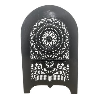 Late 18th Century 20.5"w X 32"h X 3" Protrusion Decorative Cast Iron Fireplace Insert For Sale