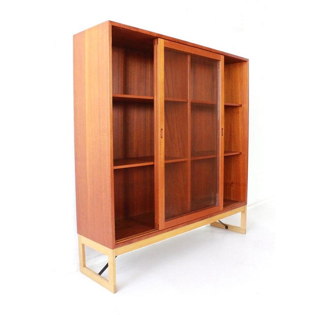 Brown Øresund Display Cabinet by Borge Mogensen for Karl Andersson & Söner, 1960s For Sale - Image 8 of 8