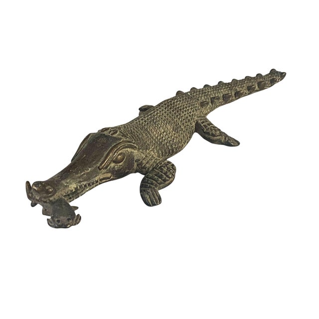 1980s Vintage Bronze Ashanti Akan of a Crocodile /Shark Ivory Coast For Sale - Image 5 of 7