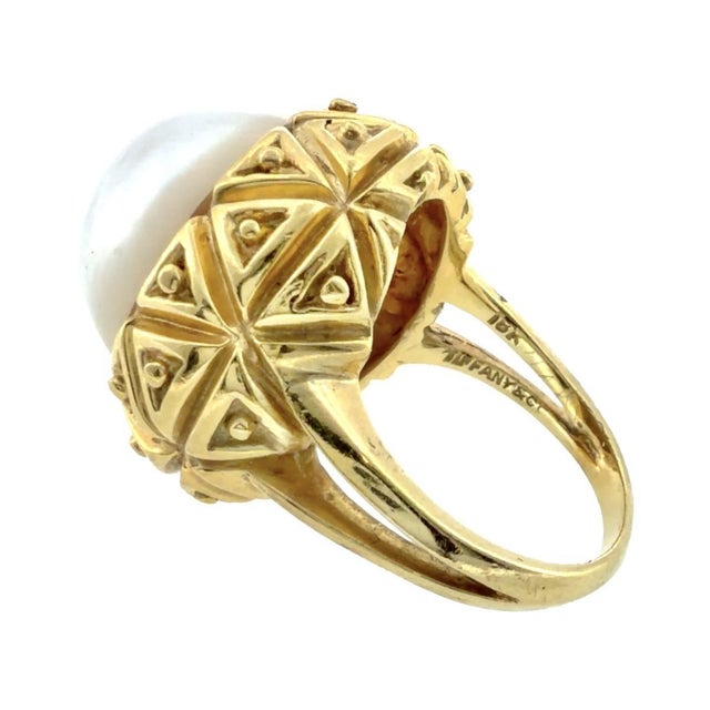 Vintage Tiffany & Co. 18k Mabe Pearl Ring, Circa 1980's For Sale In Las Vegas - Image 6 of 8
