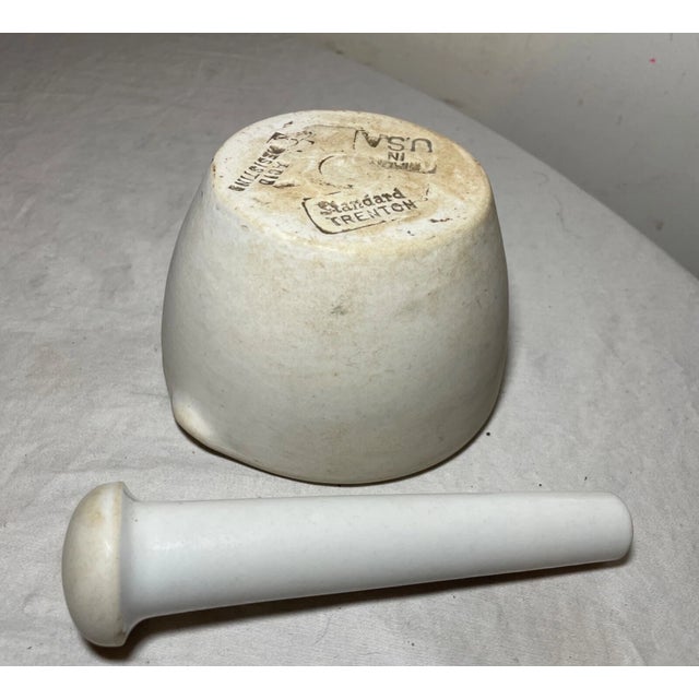 1930s Share Rare Antique Porcelain Apothecary Standard Acid Resisting Usa Mortar and Pestle For Sale - Image 5 of 11