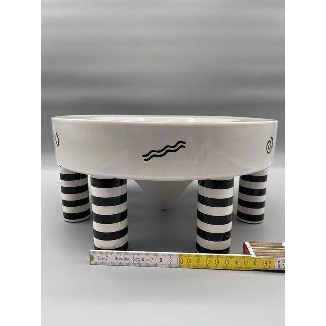 1980s Postmodern Fruit Bowl on Columns by Heide Warlamis, 1980 For Sale - Image 5 of 8